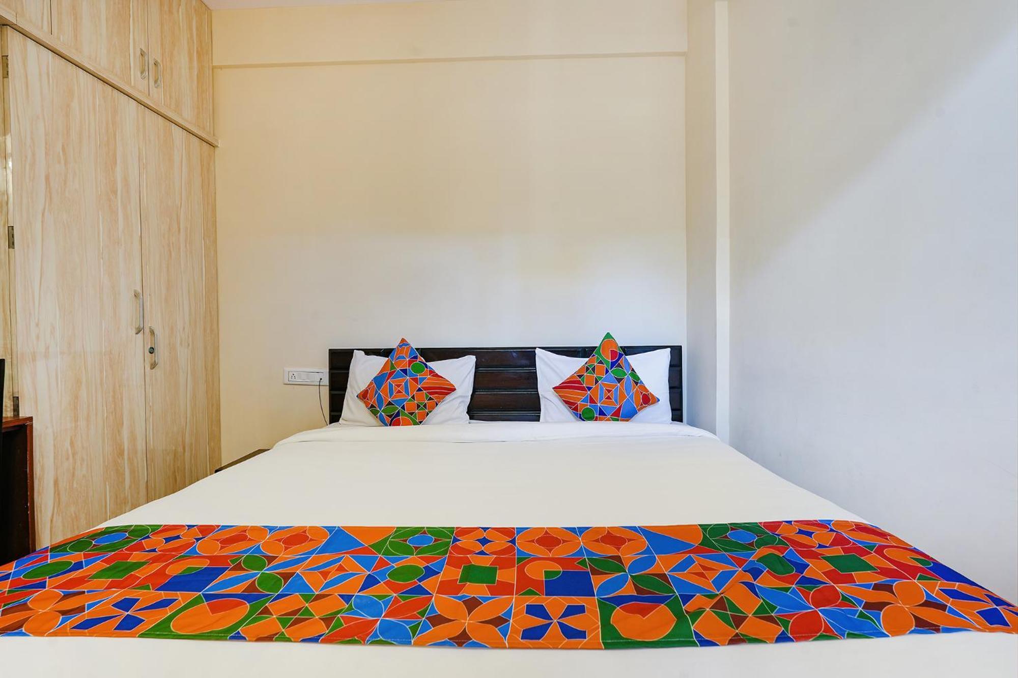 Fabhotel Crystal Suites Bangalore Exterior photo